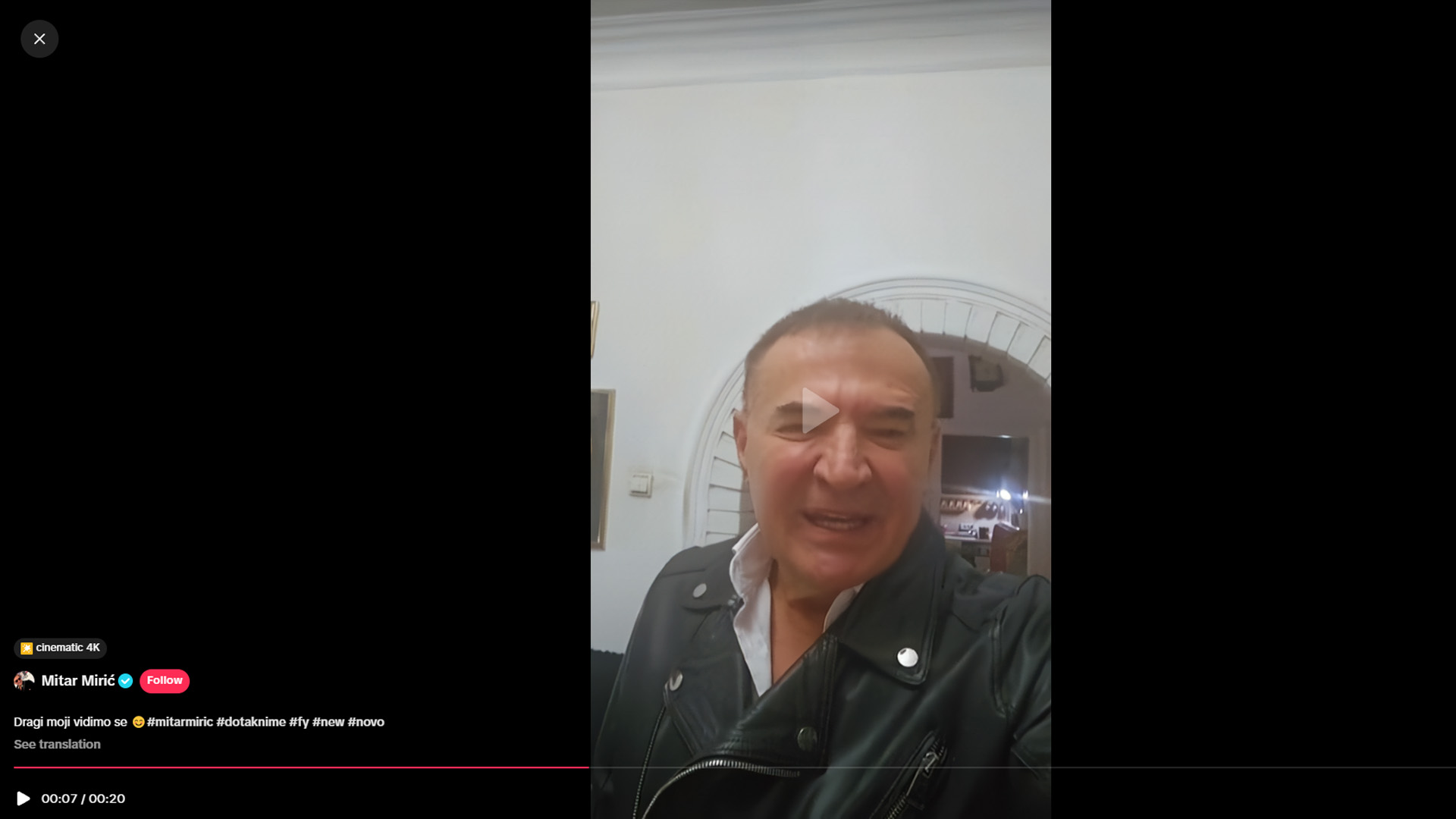 Dotakni me, dodatkni grudima, tekst koji izaziva lavinu komentara